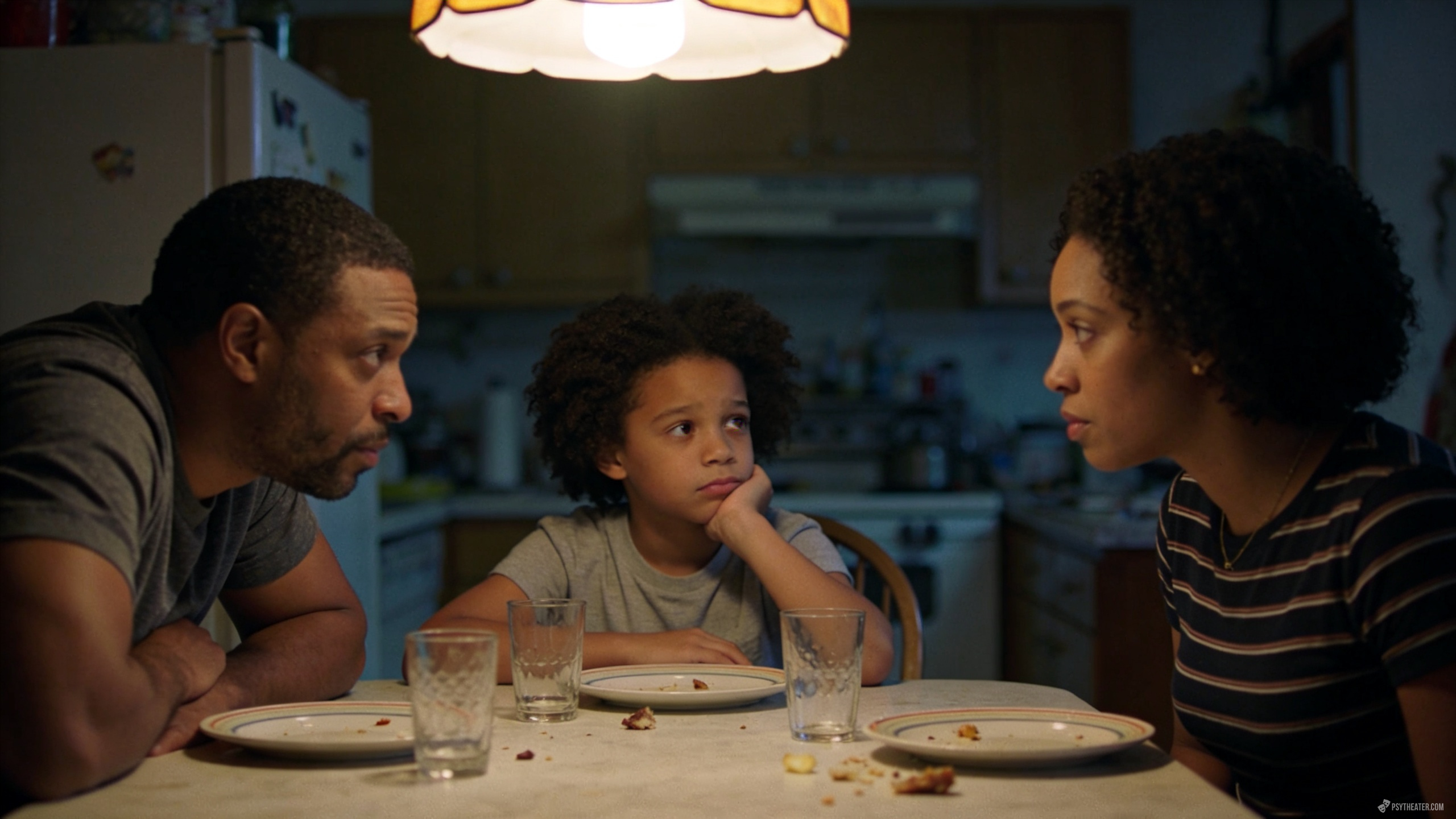 Family Stress Spikes at Night—This 5-Minute Ritual Can Defuse Tension Fast PsyTheater.com