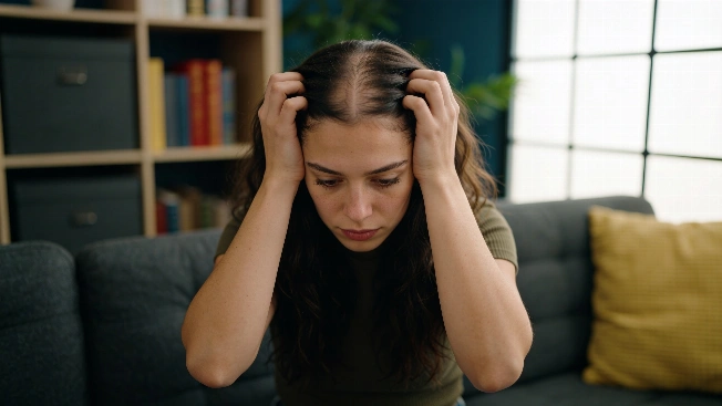 Living With Trichotillomania: Why Hair Pulling Isn’t Just a Bad Habit PsyTheater