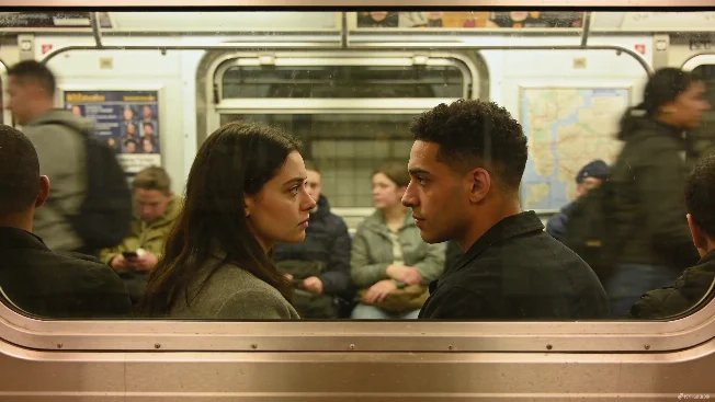 Why Eye Contact With Strangers Feels So Uncomfortable, According to Science PsyTheater