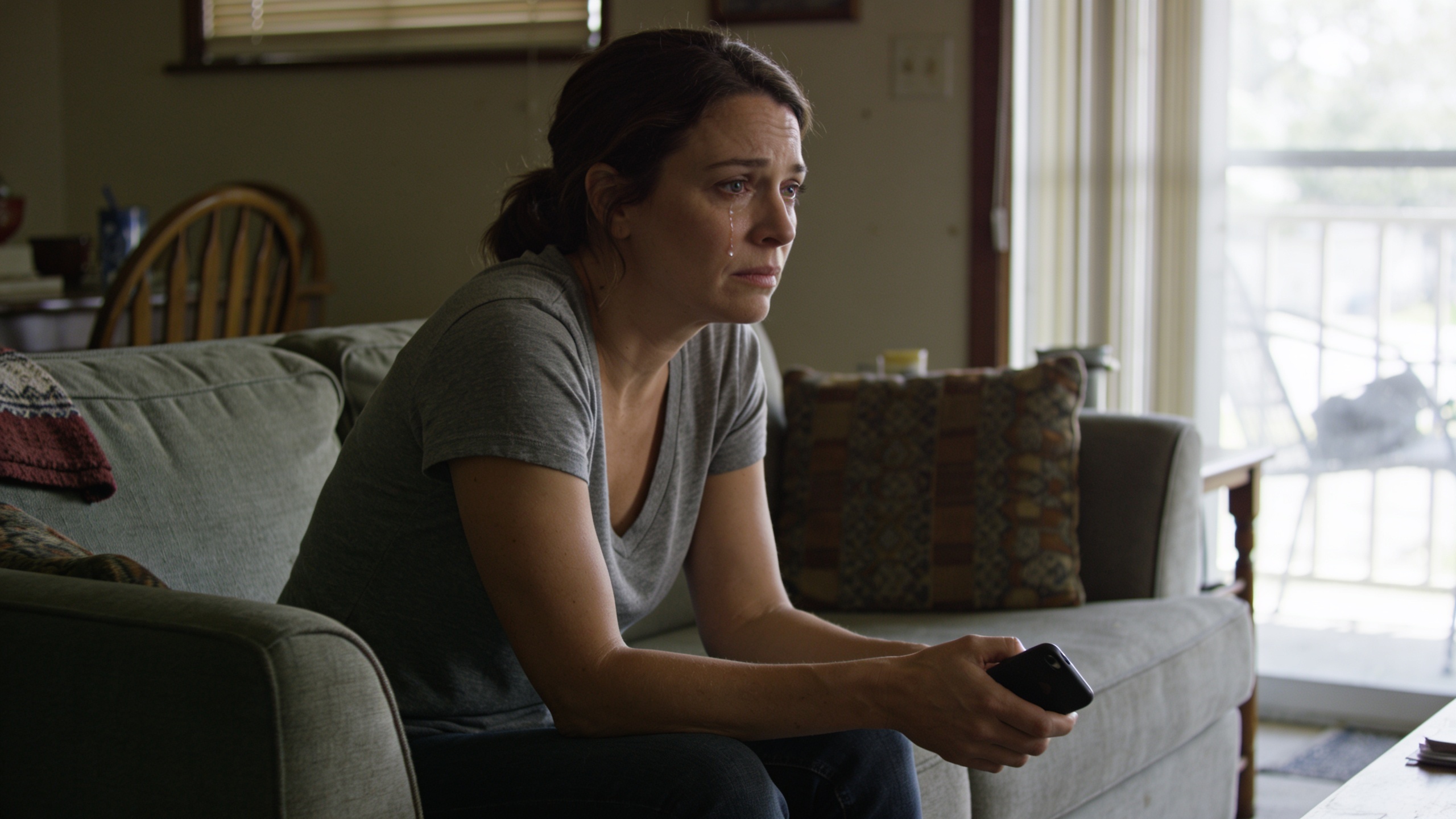 He Disappeared for 10 Days, Then Ended It by Text: Coping With Sudden Breakups PsyTheater